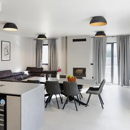 וילה Luxury Pam - Private With A Heated Pool And A Summer Terace With 4 Bedrooms - 230 M2 New!! *