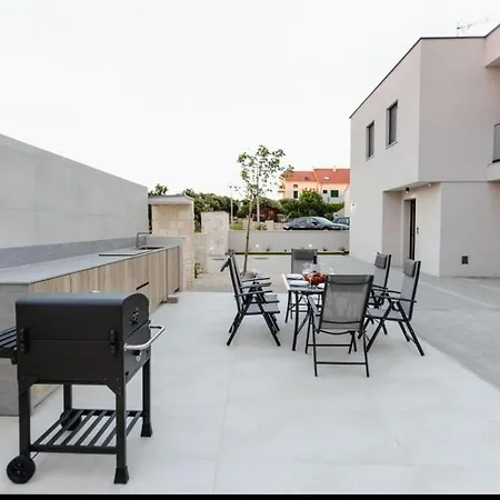 Luxury Pam - Private With A Heated Pool And A Summer Terace With 4 Bedrooms - 230 M2 New!!