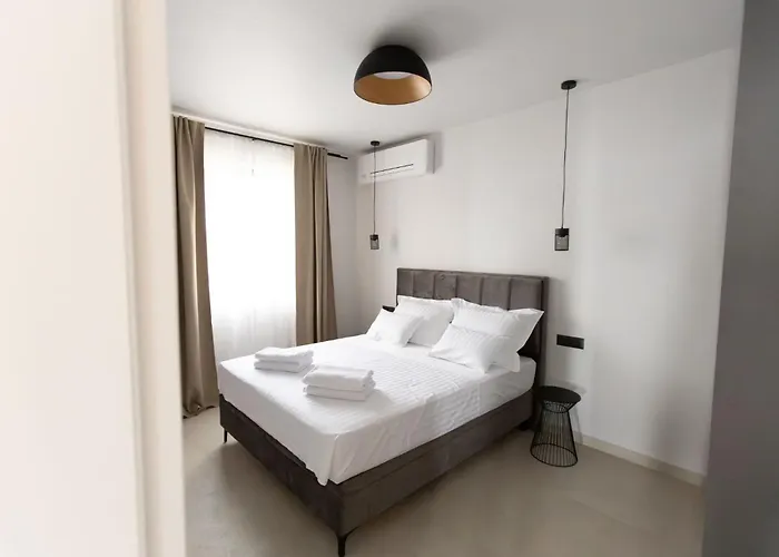 Luxury Pam - Private With A Heated Pool And A Summer Terace With 4 Bedrooms - 230 M2 New!! 빌라