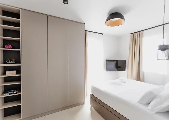 Luxury Pam - Private With A Heated Pool And A Summer Terace With 4 Bedrooms - 230 M2 New!! 빌라 *