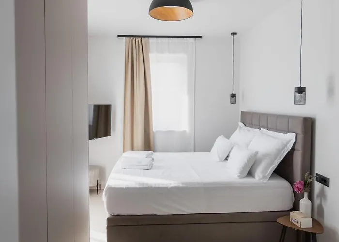 Luxury Pam - Private With A Heated Pool And A Summer Terace With 4 Bedrooms - 230 M2 New!! 빌라 *