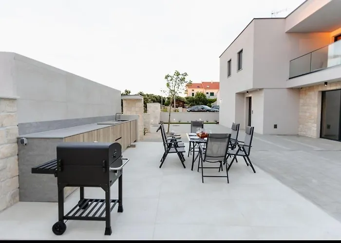 Luxury Pam - Private With A Heated Pool And A Summer Terace With 4 Bedrooms - 230 M2 New!!