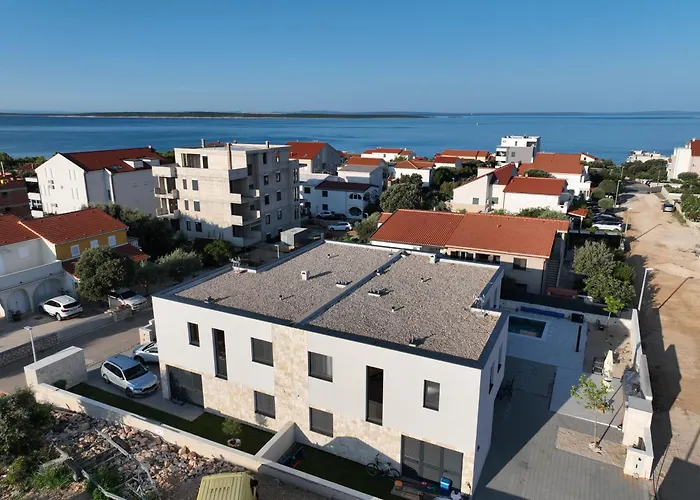 Villa Luxury Pam - Private With A Heated Pool And A Summer Terace With 4 Bedrooms - 230 M2 New!! *